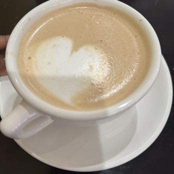 Bea Bea's - Vanilla Latte - Coffee & Tea Near Me - Burbank, California