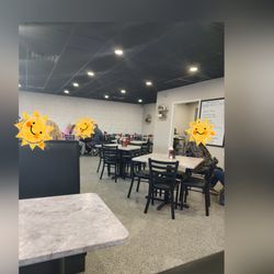Mike's Drive In - Dining room