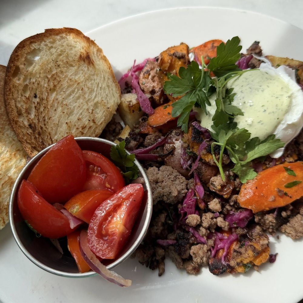 Tatte Bakery & Cafe | Dupont Circle - Lamb Hash - Cafes Near Me - Washington, DC, District of Columbia