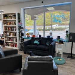 Black Dog Books