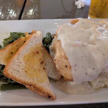 Pour Neches - Chicken fried steak - Bars Near Me - Port Neches, Texas