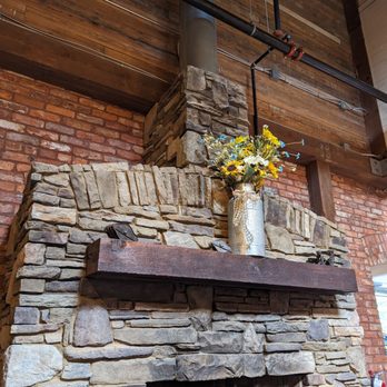 Scratch Kitchen & Taproom - Bars Near Me - Apex, North Carolina