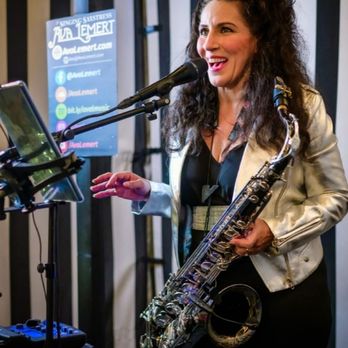 Ava Lemert - Visit
https://www.AvaLemert.com , email: ava@avalemert.com 
Or text 916-606-3384 for booking - Musicians Near Me