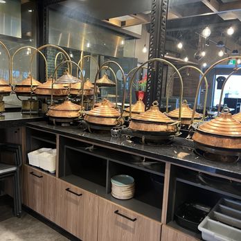 Sahib Restaurant - Brass Buffet - Indian Near Me - Dorval, Quebec