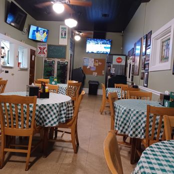 Parasol's - Bars Near Me - New Orleans, Louisiana