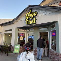 Gogo Thai