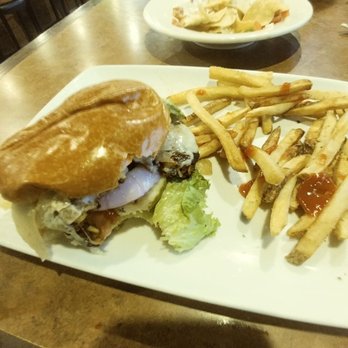 TGI Fridays Brooklyn - Black bean burger with avocado - American Near Me - Brooklyn, Ohio TGI Fridays Brooklyn - Black bean burger with avocado - American Near Me - Brooklyn, Ohio