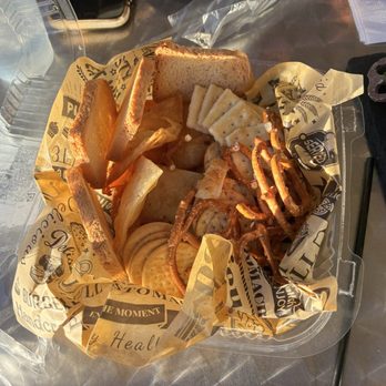 Roaring River Vineyards - Crackers - Wineries Near Me - Traphill, North Carolina