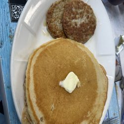 Toni's Lake Diner - Pumpkin pancakes