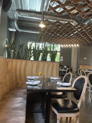 Gordon Tavern by null