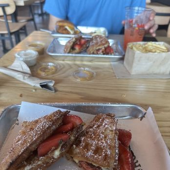 Bruxie - Crème brûlée - Chicken Shop Near Me - El Segundo, California