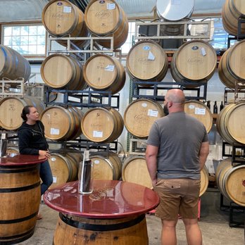 Christopher Cellars - Owner knowledge! - Wine Tasting Room Near Me - Elk Grove, California