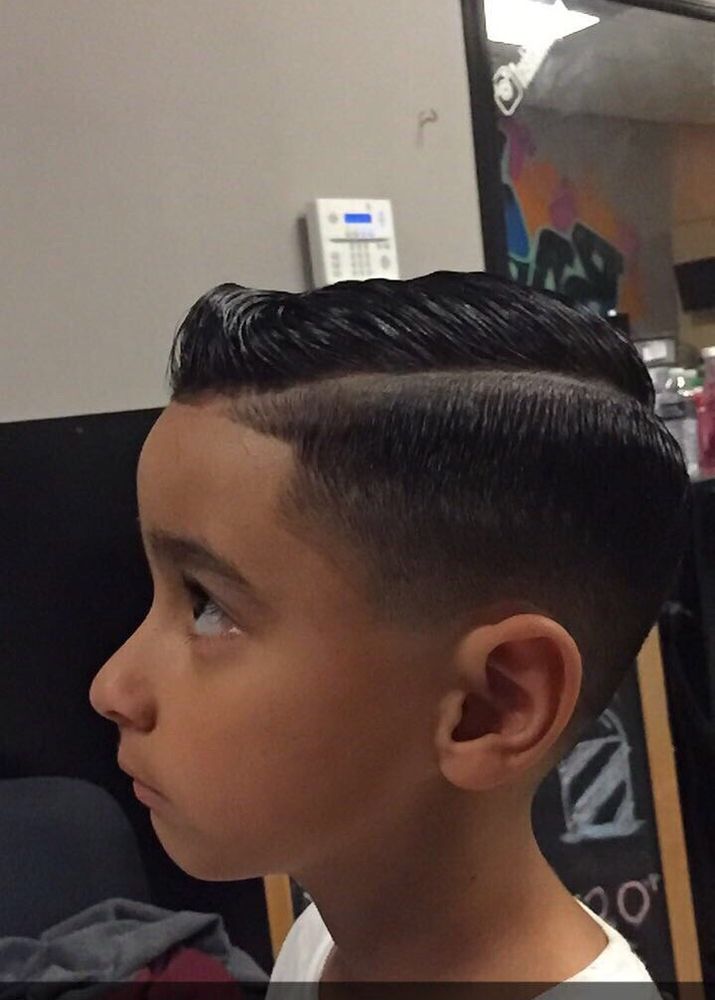 B's Barber Logo