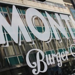 Monty Burger Bar