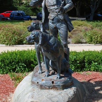 Beverly Gardens Park - Henri Alfred Marie Jacquemart; Hunter & Hound; 1895-1924; bronze - Parks Near Me - Beverly Hills, California