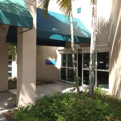 United States Post Office - Front door under the palm trees