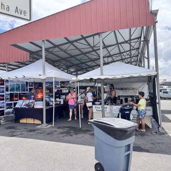 Hilo Farmer's Market - Farmers Market Near Me - Hilo, Hawaii Hilo Farmer's Market - Farmers Market Near Me - Hilo, Hawaii