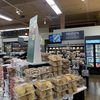 Lunds & Byerlys - Bakery and desserts - Grocery Near Me - Minneapolis, Minnesota Lunds & Byerlys - Bakery and desserts - Grocery Near Me - Minneapolis, Minnesota
