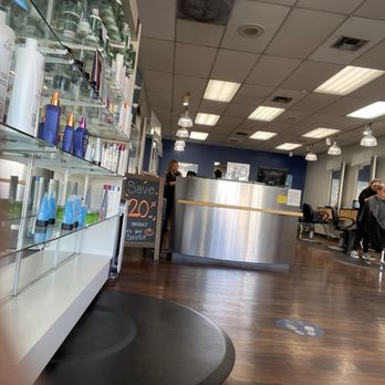 Supercuts - From waiting area - Hair Salons Near Me - SHERMAN OAKS, California Supercuts - From waiting area - Hair Salons Near Me - SHERMAN OAKS, California