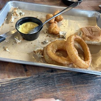 Little Richard's Barbeque - Yummy destroyed - Barbeque Near Me - Yadkinville, North Carolina