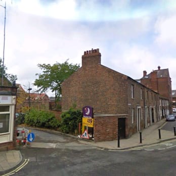 Premier Lodge - Access to the rear car park - Hotels Near Me - York, YOR