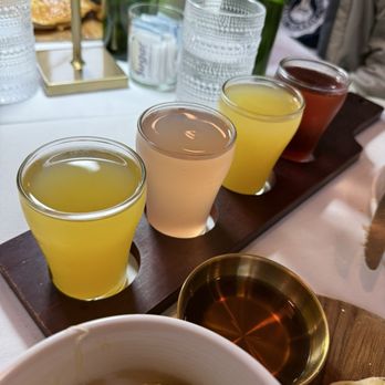 Perkins Cove Kitchen - Mimosa Flight for 2 - Breakfast & Brunch Near Me - Ogunquit, Maine Perkins Cove Kitchen - Mimosa Flight for 2 - Breakfast & Brunch Near Me - Ogunquit, Maine