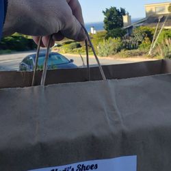 Hedi's Shoes - Im very local and won't be shopping here again