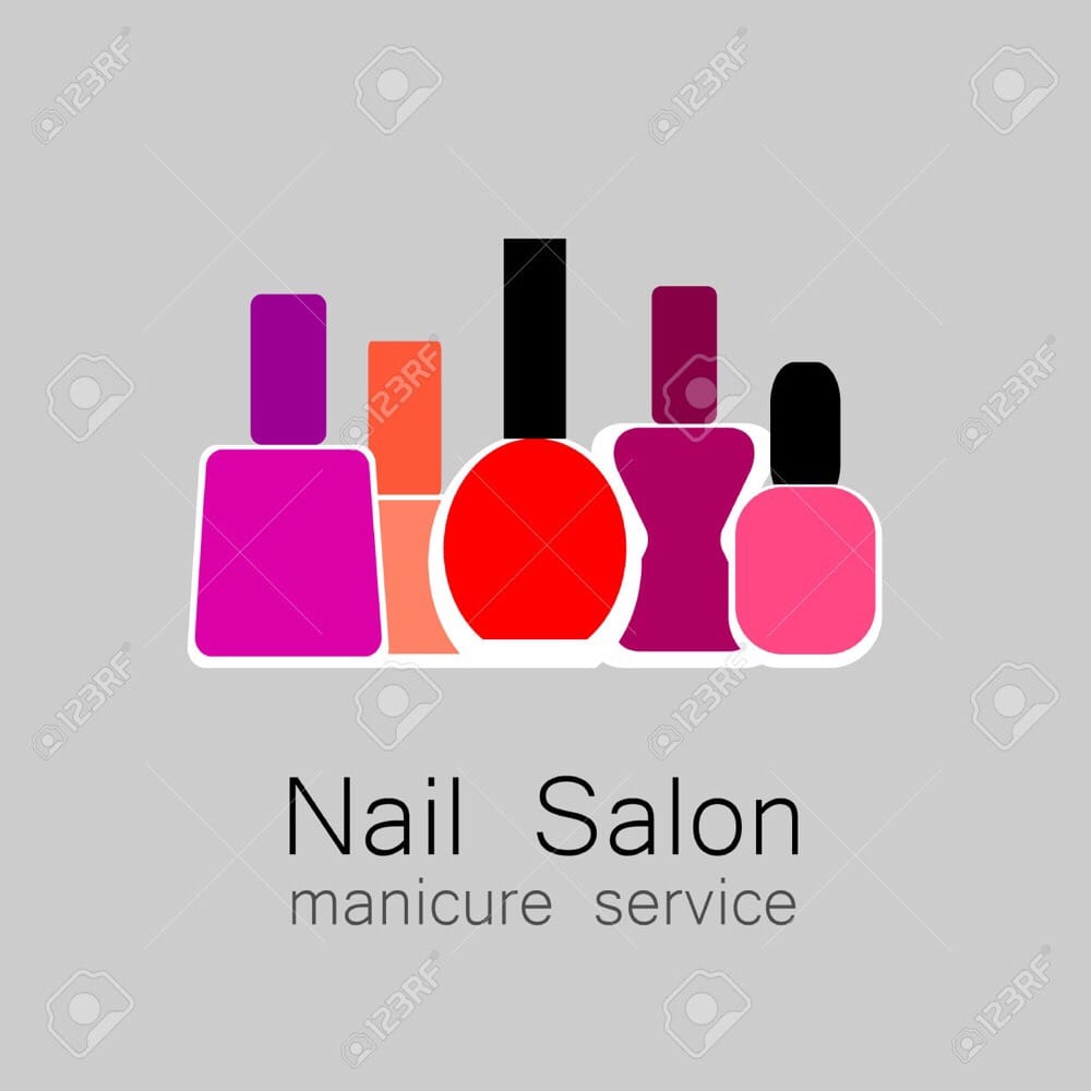 Naturally UR Nails Logo