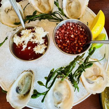 Little’s Oyster Bar - Oysters On the Half Shell - Seafood Near Me - Houston, Texas Little’s Oyster Bar - Oysters On the Half Shell - Seafood Near Me - Houston, Texas