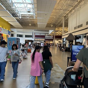 Grapevine Mills - Shopping Centers Near Me - Grapevine, Texas