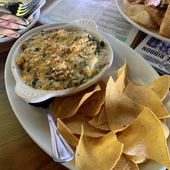 Restaurant 604 - Spinach Artichoke Dip - Breakfast & Brunch Near Me - Honolulu, Hawaii
