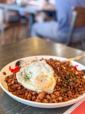 Tam's Noodle House by null