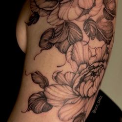 Wild At Heart Tattoo - Beautiful, fine line florals by Enn.