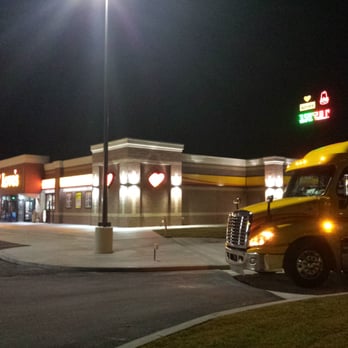 Love's Travel Stop - Store front - Gas Stations Near Me - Salina, Utah