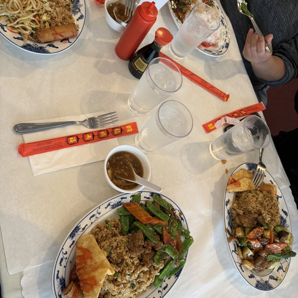 Amazing Kitchen - Lunch for 4 - Chinese Near Me - Tracy, California