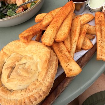 Raglan Public House - New Zealand meat pie with fatty fries - Breakfast & Brunch Near Me - San Diego, California