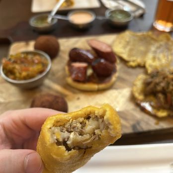 Las Tablas Colombian Steakhouse - Steakhouses Near Me - Chicago, Illinois