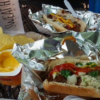 The Naked Dog - Chili Cheese Jumbo Dog and Chili Slaw Dogs with Nachos - Food Trucks Near Me - Savannah, Georgia