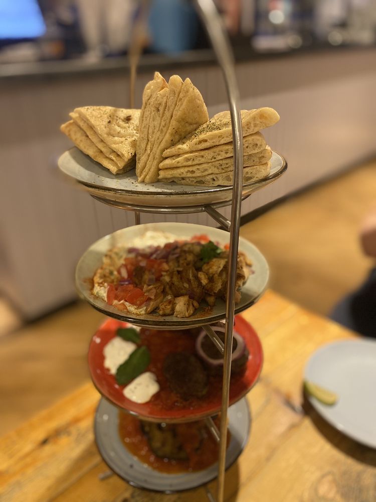 The Real Greek - Strand