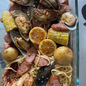 Cap't Loui - Cajun/Creole Near Me - Fort Lee, New Jersey Cap't Loui - Cajun/Creole Near Me - Fort Lee, New Jersey