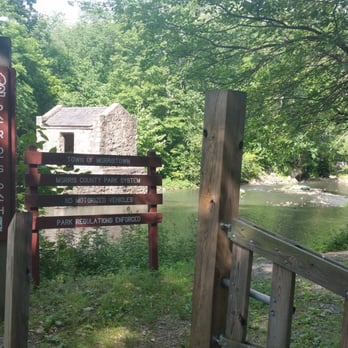 Speedwell Park - Entrance to Patriots Path Overlooking the Waterfall - Parks Near Me - Morristown, New Jersey Speedwell Park - Entrance to Patriots Path Overlooking the Waterfall - Parks Near Me - Morristown, New Jersey