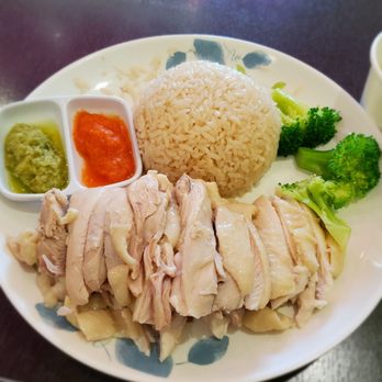 Cluck2Go - Hainan chicken rice with dark and white meat - Singaporean Near Me - Pasadena, California