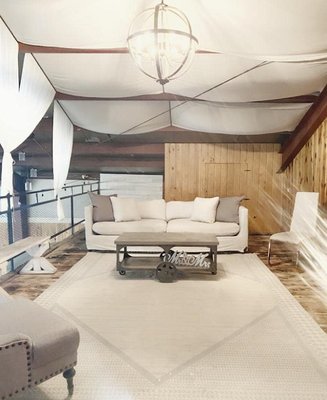 RED ROCKS BARN - Updated July 2025 - 27 Photos - Colorado Springs ...