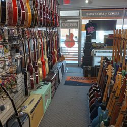 St Pete Guitars