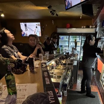 Red's Place - Liars dice pros - Dive Bars Near Me - San Francisco, California Red's Place - Liars dice pros - Dive Bars Near Me - San Francisco, California