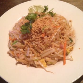 Thai House - Chicken pad thai - hard to go wrong with this - Thai Near Me - Millburn, New Jersey