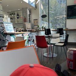 Parisco Cafe - Clean and welcoming entrance to the cafe
