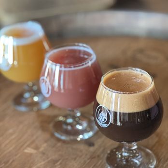 Source Farmhouse Brewery - better than cake, big berry and tropical milkshake Flight - Breweries Near Me - Colts Neck, New Jersey Source Farmhouse Brewery - better than cake, big berry and tropical milkshake Flight - Breweries Near Me - Colts Neck, New Jersey