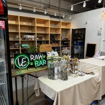 The Bowhaus Pet Company - Raw bar! So awesome. - Pet Groomers Near Me - Pasadena, California The Bowhaus Pet Company - Raw bar! So awesome. - Pet Groomers Near Me - Pasadena, California