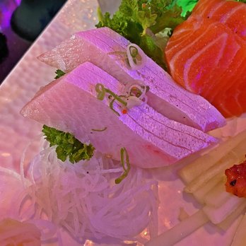 Mika sushi 3 - Fatty Yellowtail - Sushi Bars Near Me - Denver, Colorado